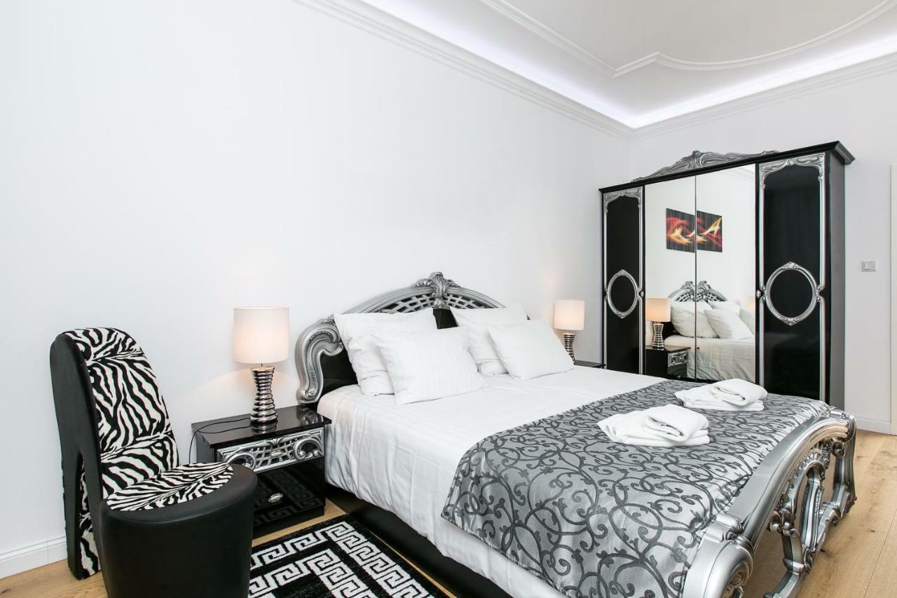 Old Town Cristal Apartment By Otium คราคูฟ ภายนอก รูปภาพ